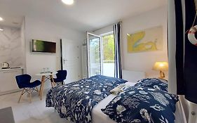 Astoria pokoje i apartamenty przy campingu Biała Mewa